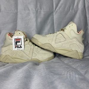 Fila “Cage” size 7